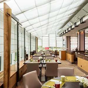 Hotel Leonardo Bonn Airport, Cologne
